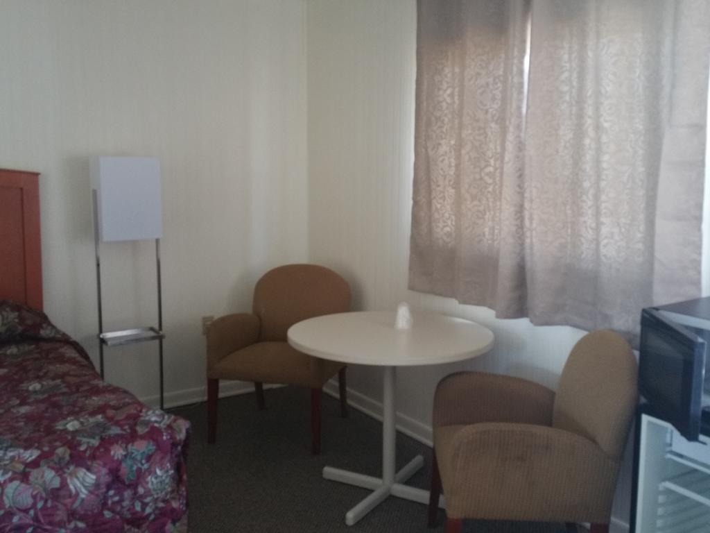 Baker'S Motel Norwich Ngoại thất bức ảnh