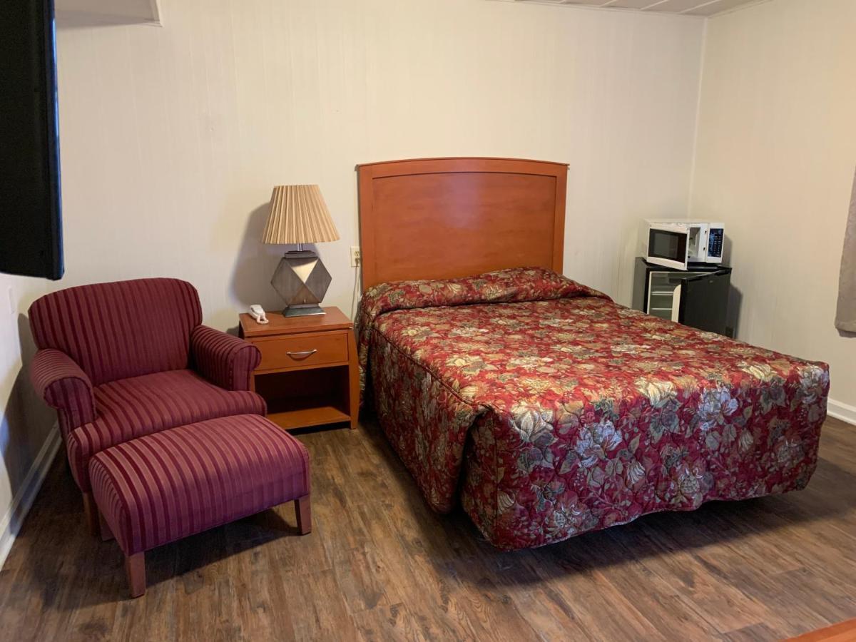 Baker'S Motel Norwich Ngoại thất bức ảnh