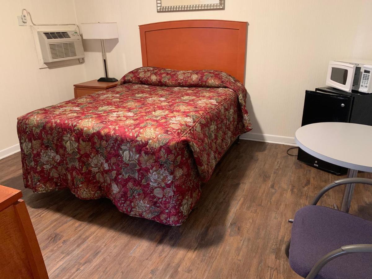 Baker'S Motel Norwich Ngoại thất bức ảnh